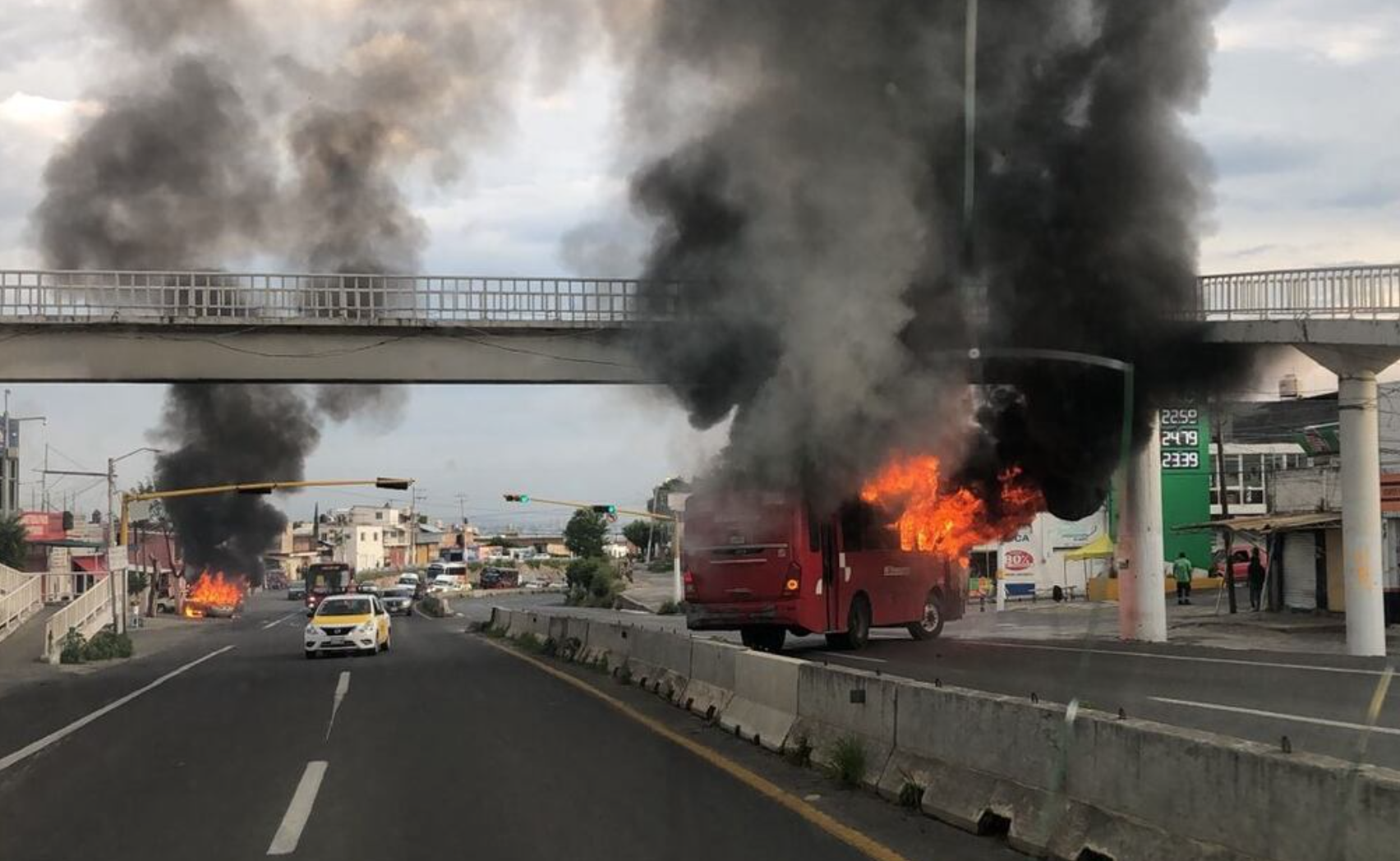 Grupo delictivo bloquea carreteras de Jalisco